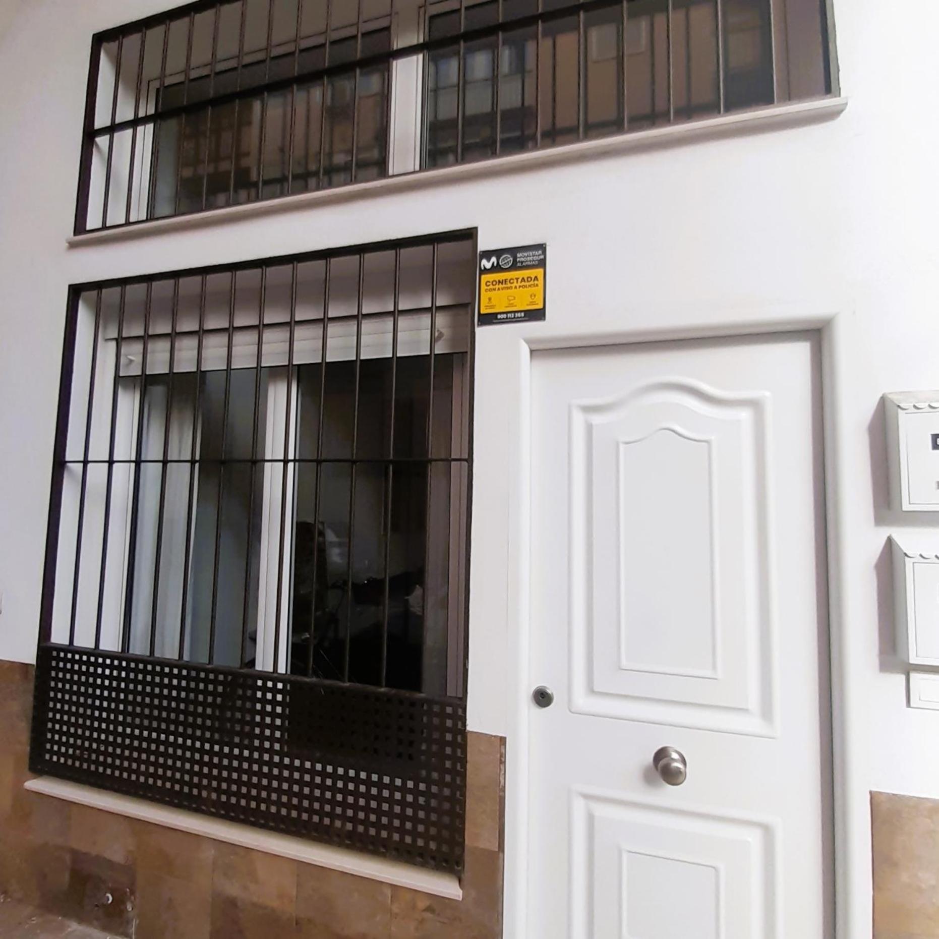 La Caramba Amplio Apartamento En La Playa Malaga Zewnętrze zdjęcie
