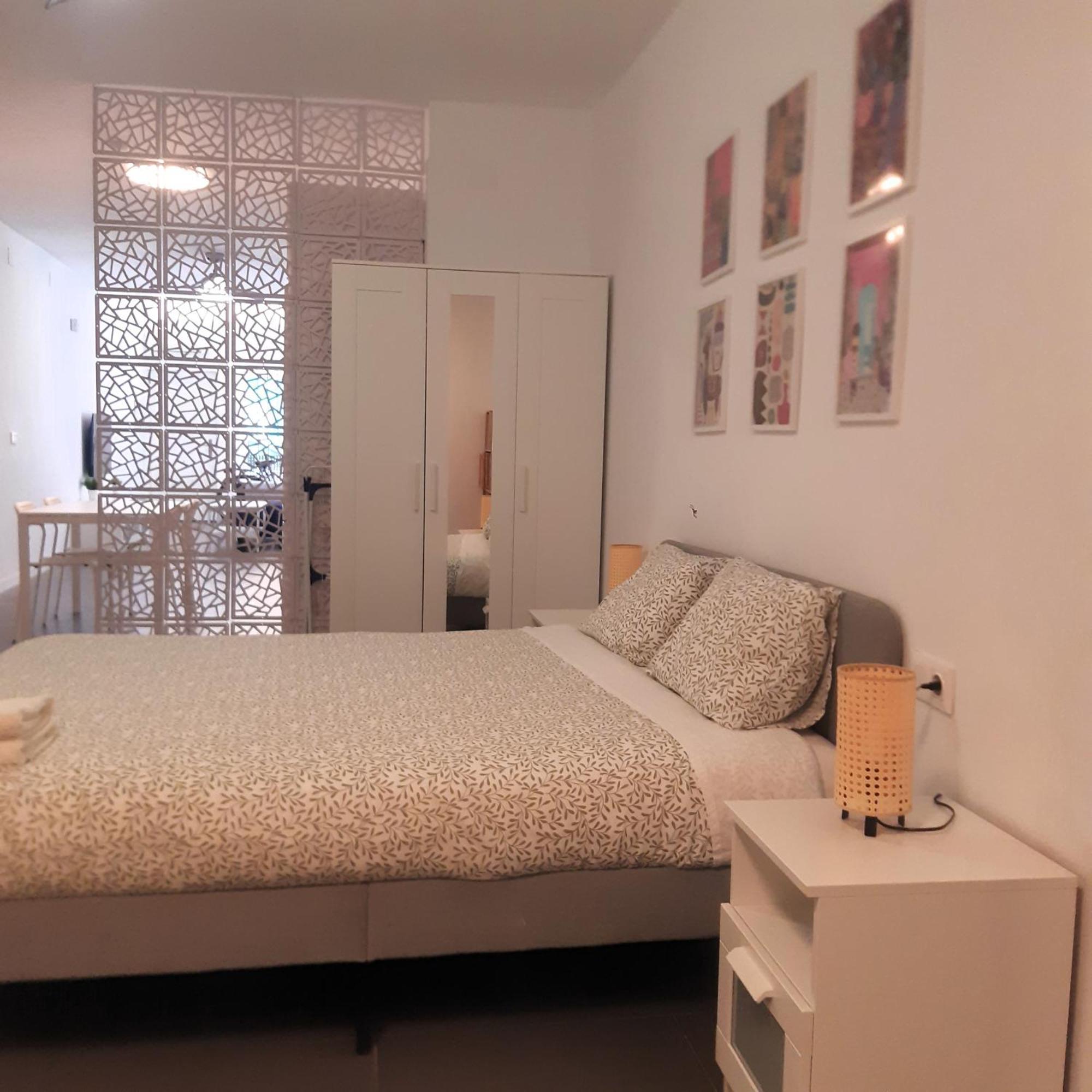La Caramba Amplio Apartamento En La Playa Malaga Zewnętrze zdjęcie